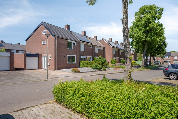 Medium property photo - Caumerbeek 11, 6166 GD Geleen